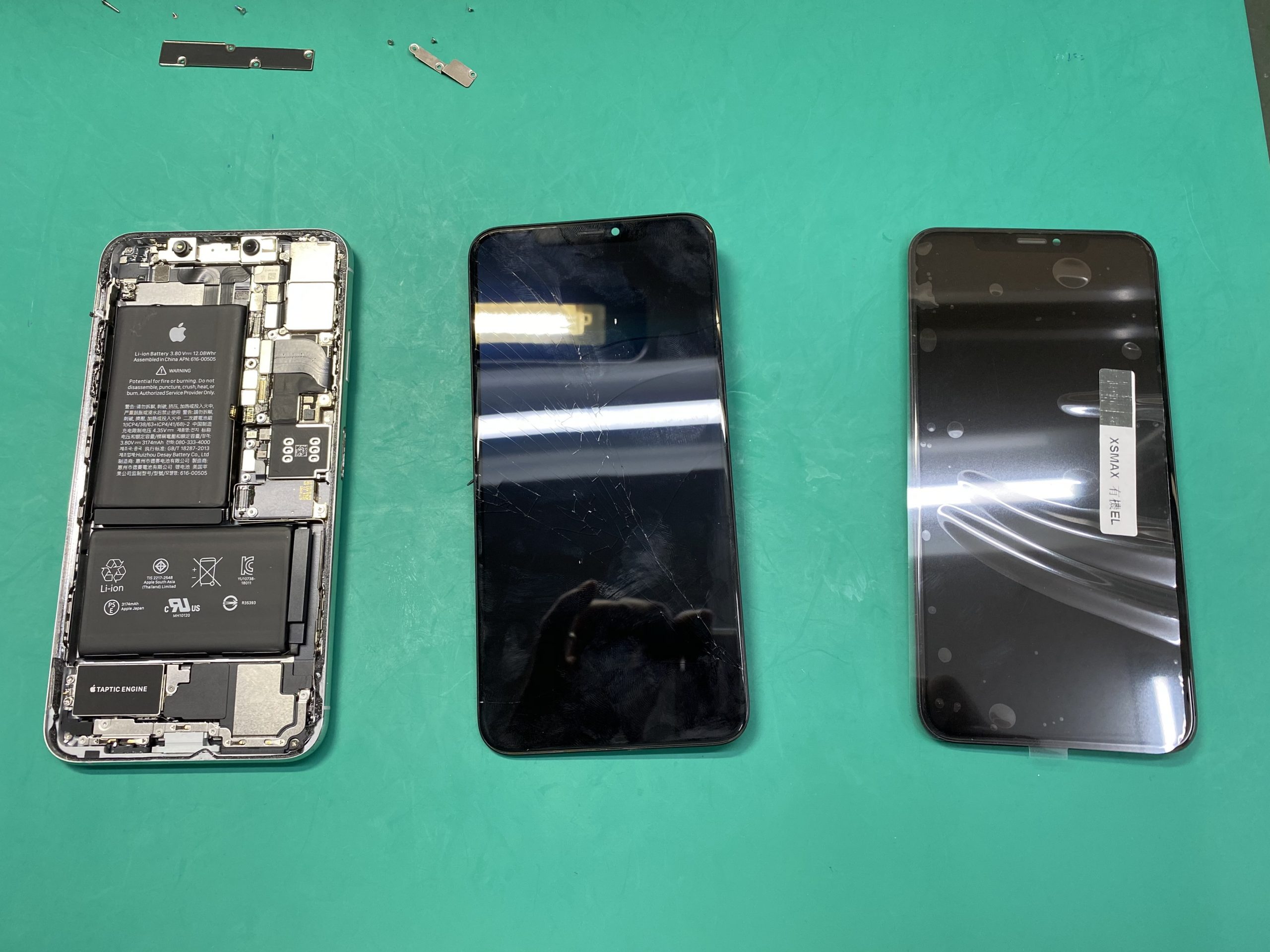 松本市内のお客様からiPhone XS Maxのパネル修理のご依頼を頂きました