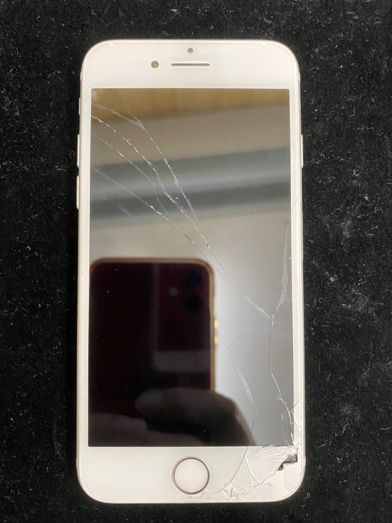 iPhone7画面ガラス割れ修理